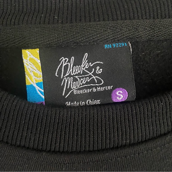 90s, Y2K, Streetwear Boss Bear Embroidered Pullover Crew Neck Sweater Black SZ S - Picture 6 of 9